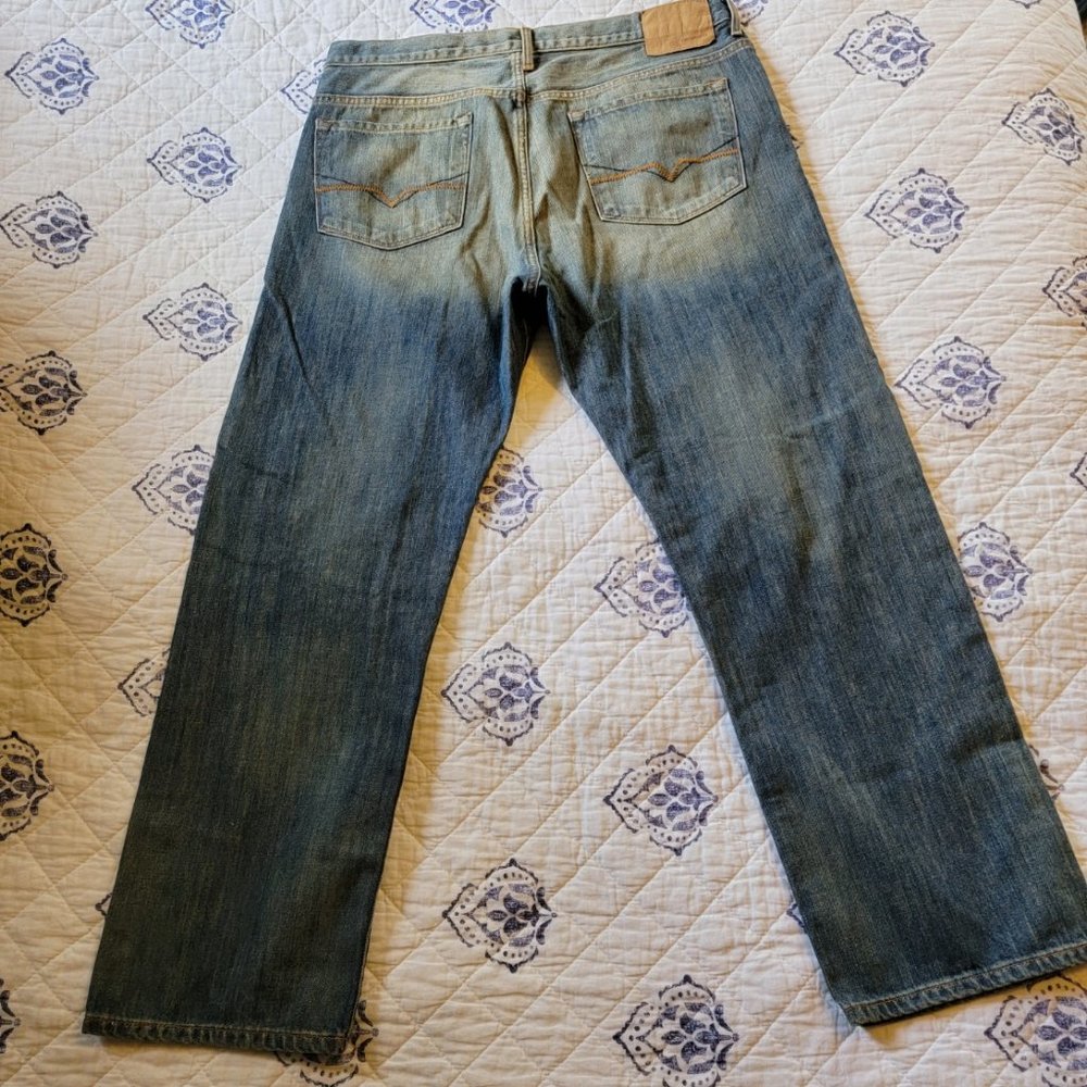 NWOT Guess Jeans Straight Cut 36x30 - Picture 2 of 3